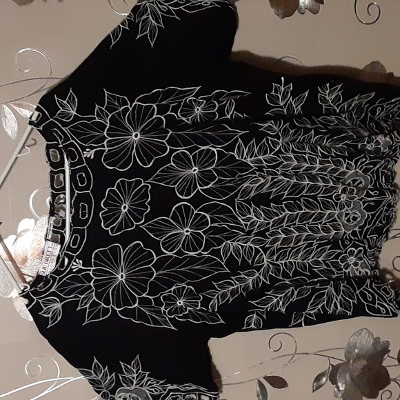 Shirt - Picture 1 of 1